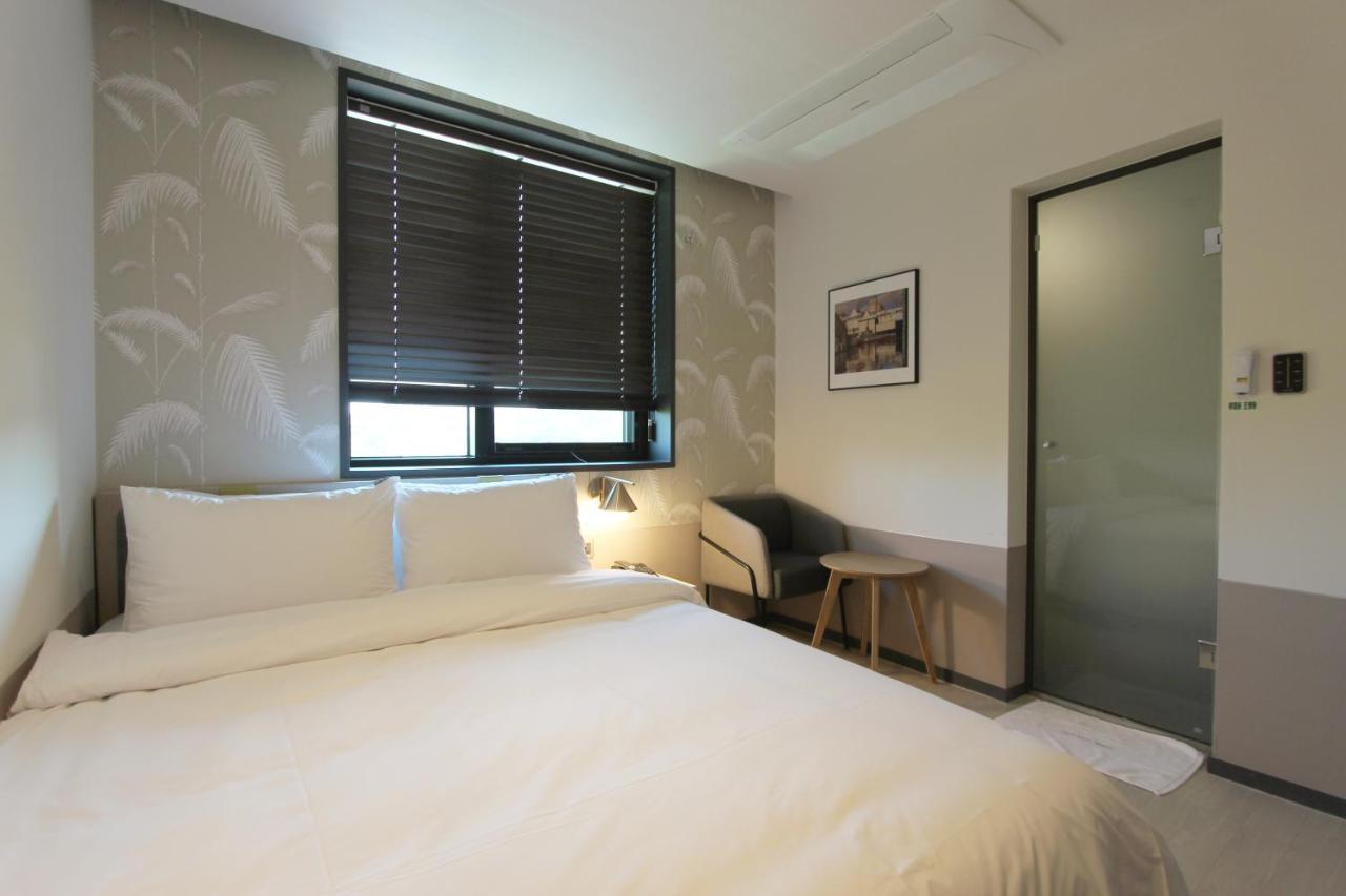 Seven Bricks Hotel Gwangyang  Exterior photo