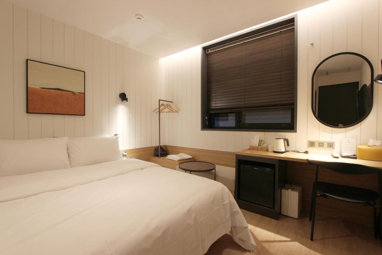 Seven Bricks Hotel Gwangyang  Exterior photo